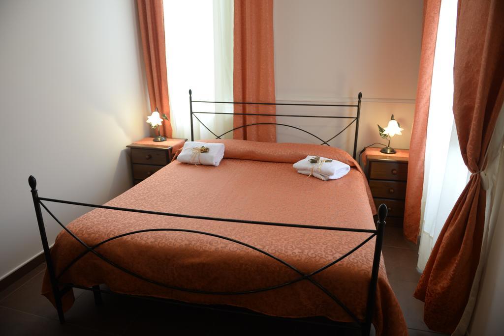 B&B San Leonardo Mascali Dış mekan fotoğraf