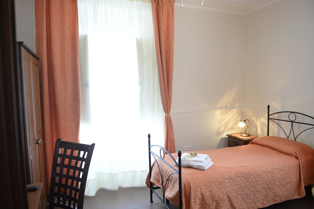 B&B San Leonardo Mascali Dış mekan fotoğraf